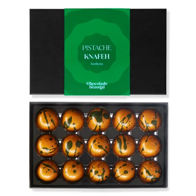 Chocoladebezorgd Pistache Knafeh bonbons 15 stuks krokant