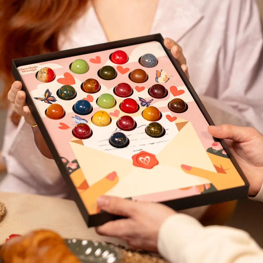 Chocoladebezorgd Love Letter Box bonbons 21 stuks alcoholvrij