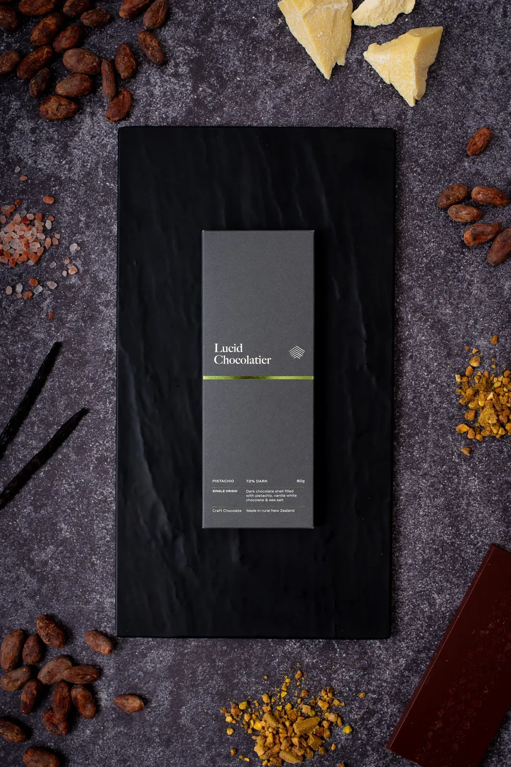 Lucid Chocolatier Inquisitive 010 chocoladereep pistache