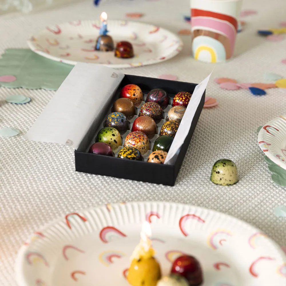 Chocoladebezorgd Verjaardag bonbons 15 stuks alcoholvrij