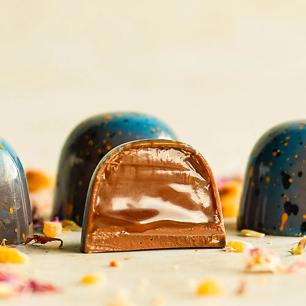 Chocoladebezorgd Let's Celebrate kies & mix bonbons 21 stuks handgemaakt