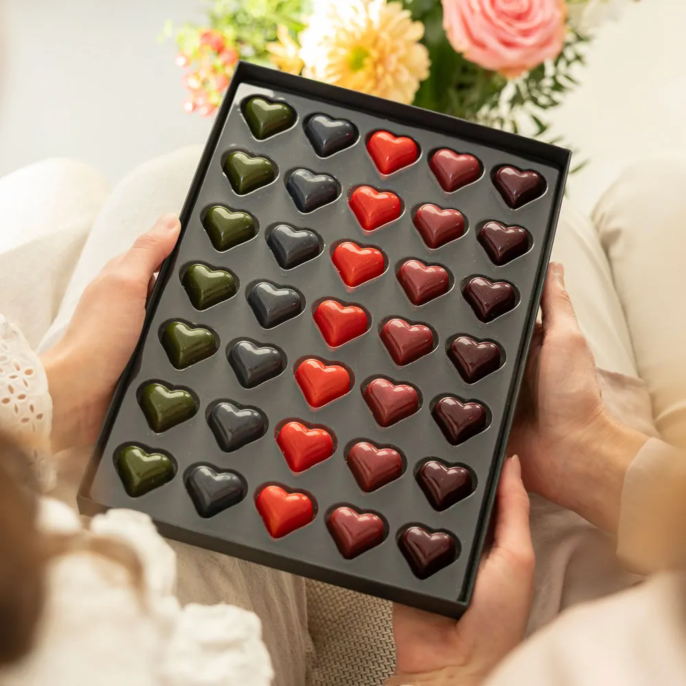 Chocoladebezorgd Hartjes bonbons 35 stuks 5 smaken