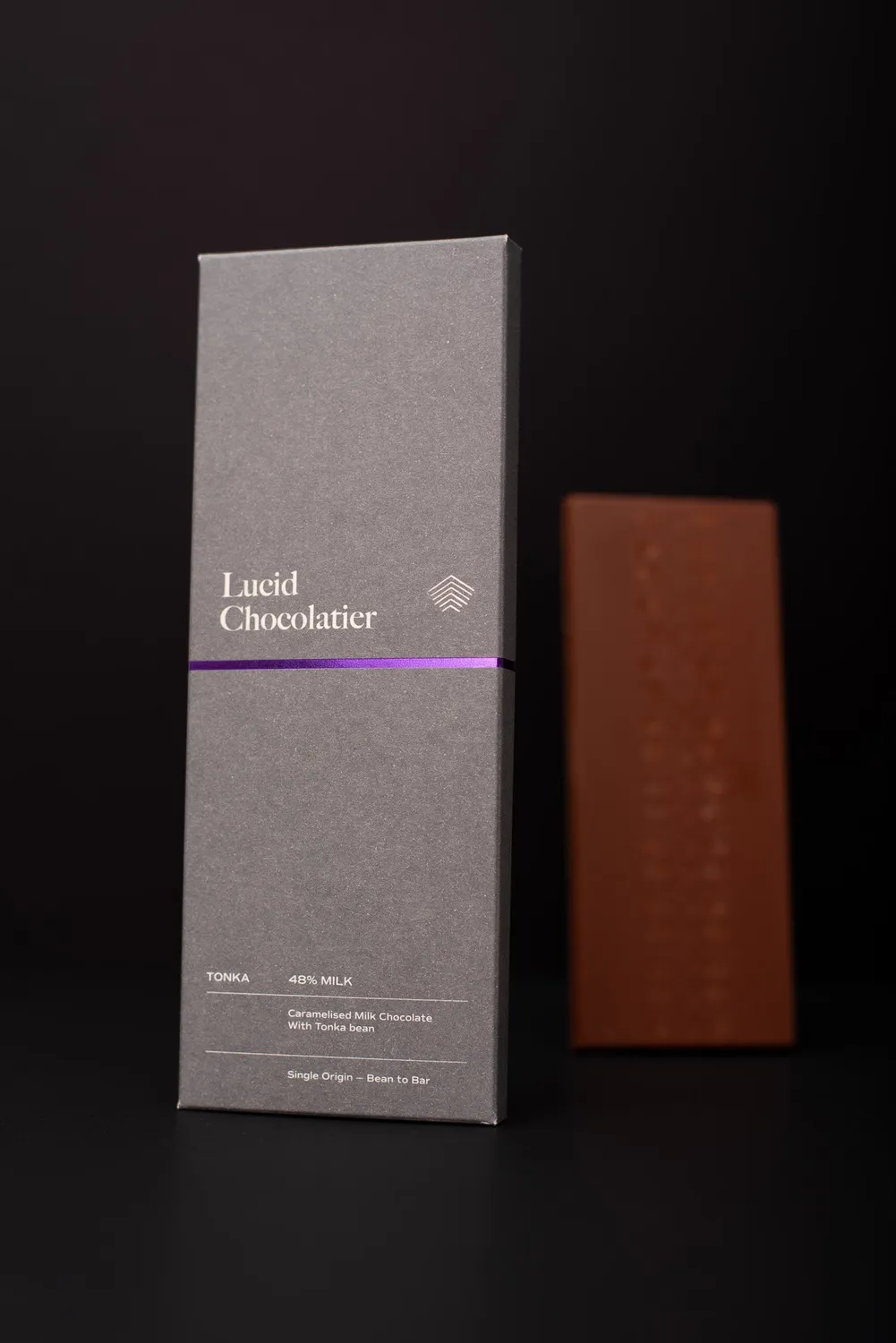 Lucid Chocolatier Tonka 46% melkchocoladereep 60g karamel