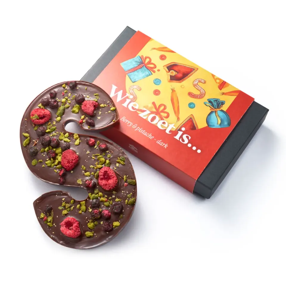 Chocoladebezorgd Chocoladeletter Berry & Pistache puur vegan 220 gram